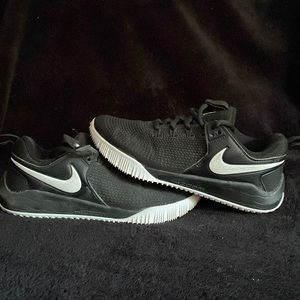 Womens Nike Hyperace volleyball shoe